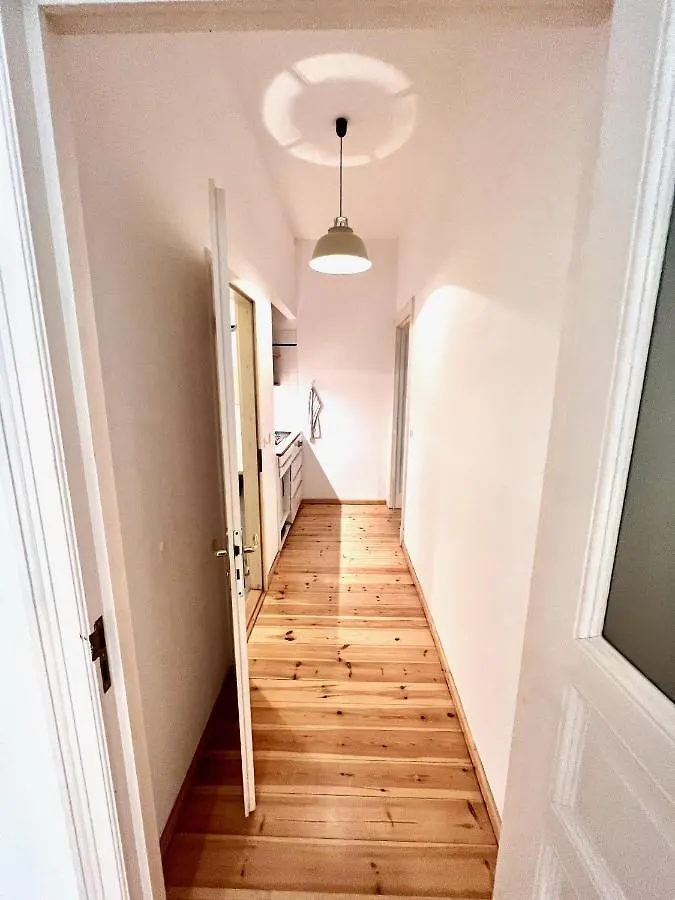 Gemuetliche 2-Zimmer-Wohnung Zentral Friedrichshain Berlin