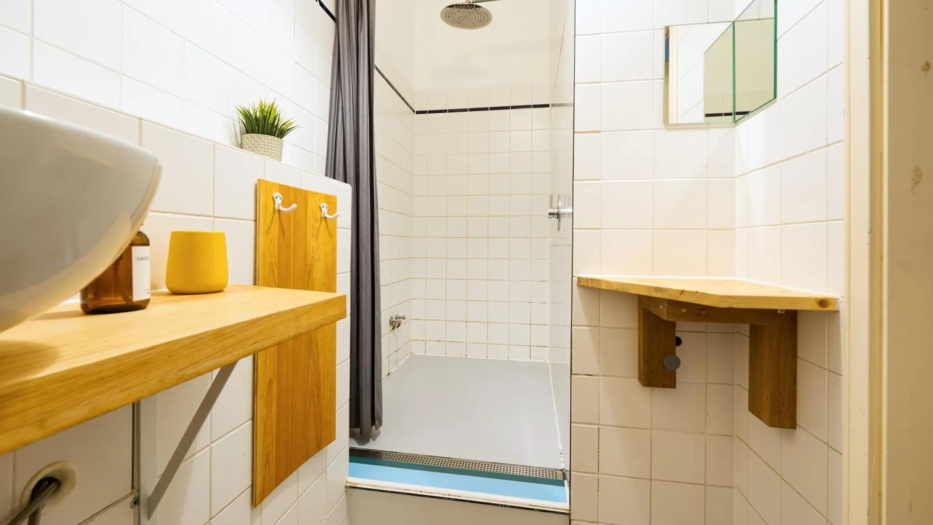 Gemuetliche 2-Zimmer-Wohnung Zentral Friedrichshain Berlin Apartament